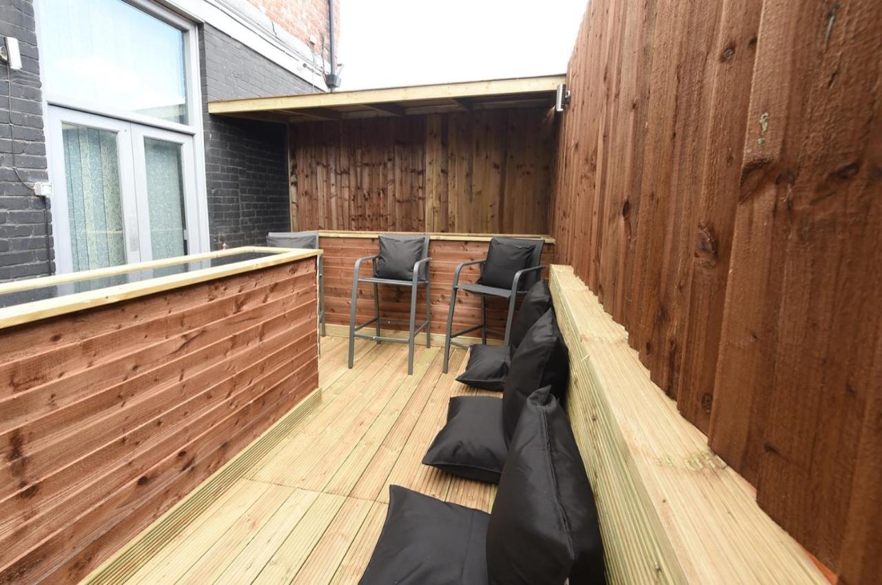 Slps 14 Hot Tub, Bar & Outdoor Terrace Apartman Manchester Kültér fotó